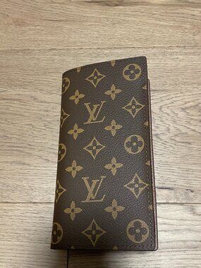 Lv womens wallet